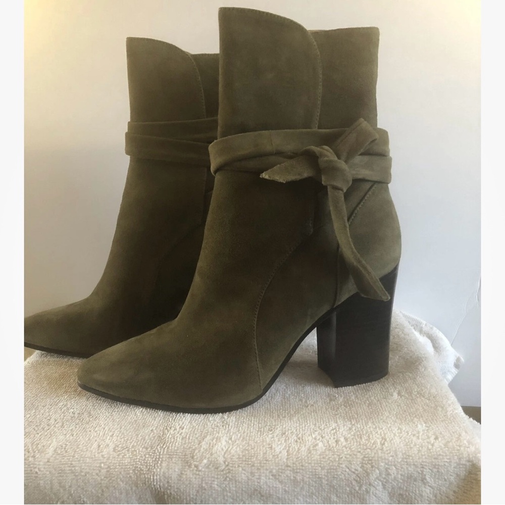 Banana Republic Olive Suede Ankle Booties